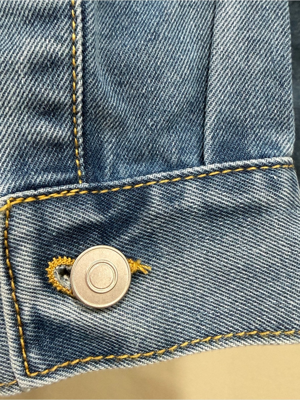 Blue Denim Jean Jacket with Chest Pockets - Classic Workwear Style - Picture 4 of 12